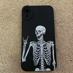 Skeleton phone case